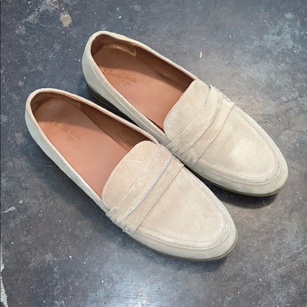 Women’s slip on shoes size 10